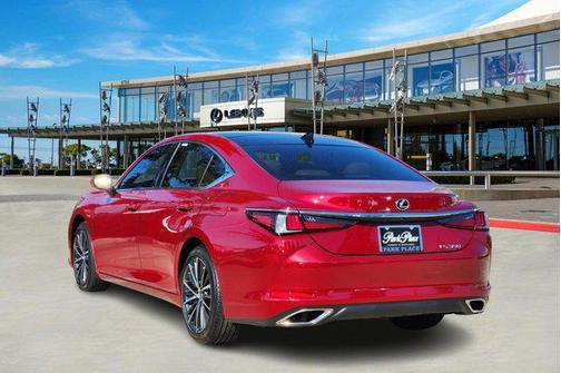 2025 Lexus ES 350 Base