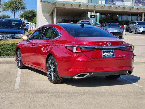 2025 Lexus ES 350 Base