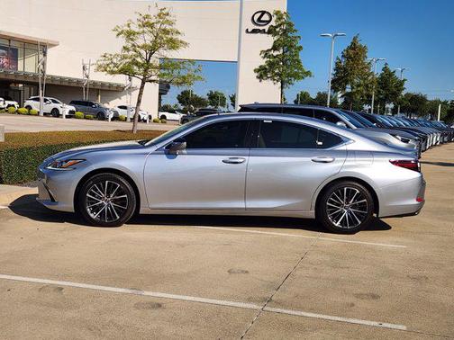 2025 Lexus ES 350 Base