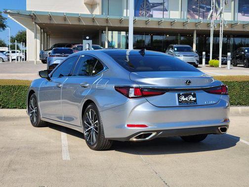 2025 Lexus ES 350 Base