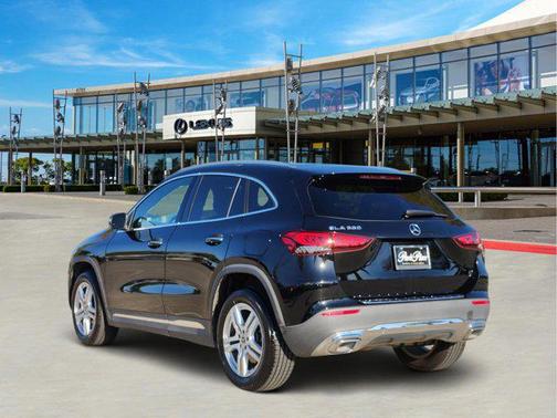 2022 Mercedes-Benz GLA 250 Base