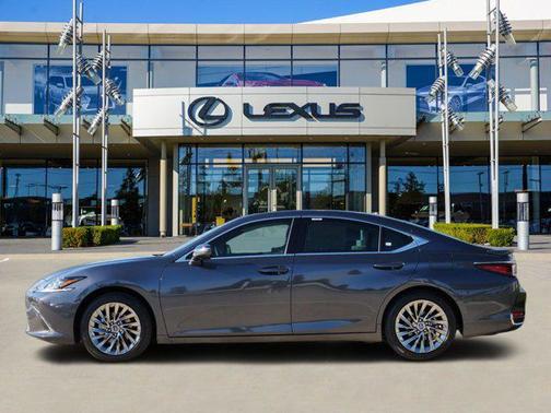 2025 Lexus ES 300h Ultra Luxury
