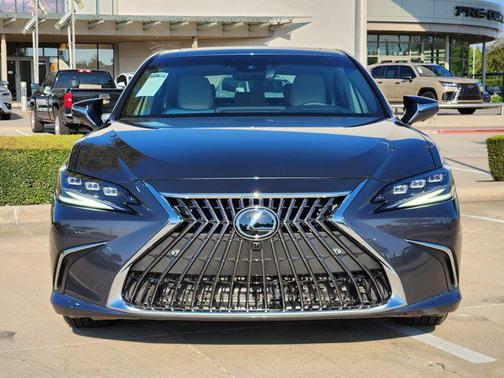 2025 Lexus ES 300h Ultra Luxury