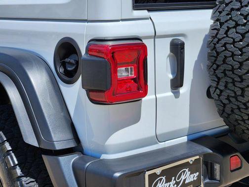 2022 Jeep Wrangler Unlimited High Tide 4x4