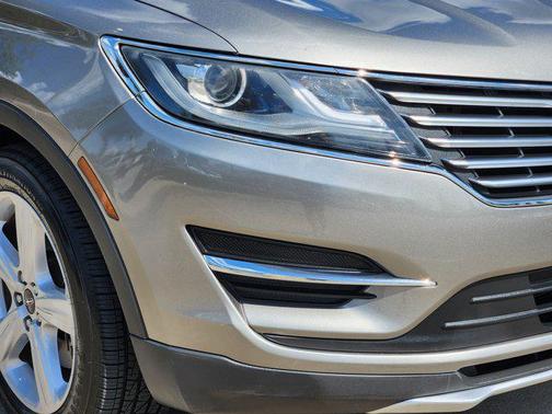 2016 Lincoln MKC Premier