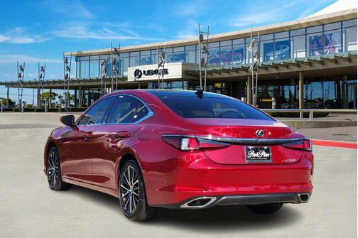 2025 Lexus ES 350 Base