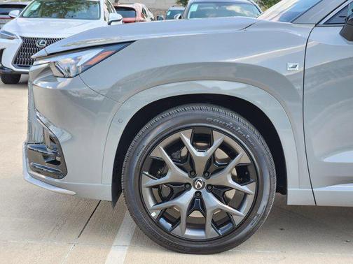 2025 Lexus TX 500h F SPORT Premium
