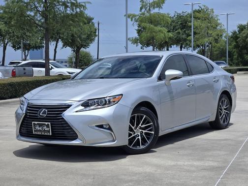 Silver Lining Metallic 2017 Lexus ES 350 Base