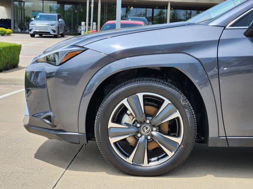 2025 Lexus UX 300h Premium