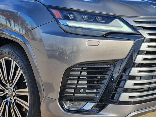 2023 Lexus LX 600 Luxury