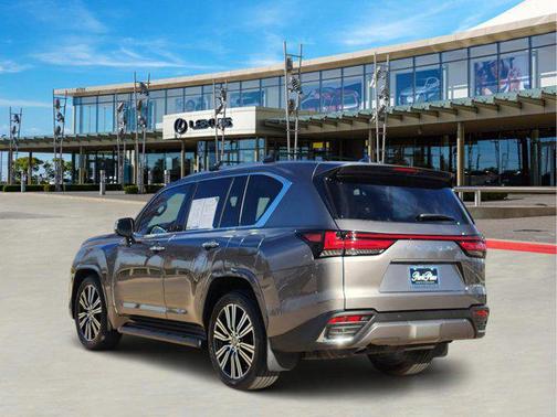 2023 Lexus LX 600 Luxury
