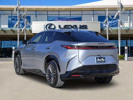 2024 Lexus RZ 450e Luxury