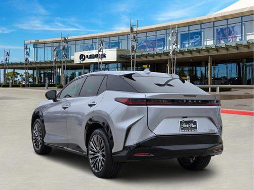 2024 Lexus RZ 450e Luxury
