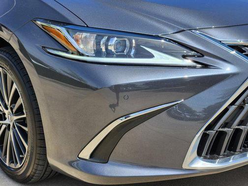 2025 Lexus ES 350 Base