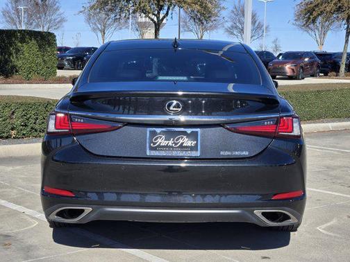 2022 Lexus ES 350 Ultra Luxury