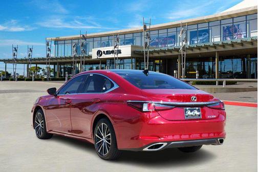 2025 Lexus ES 350 Base