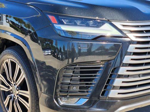 2022 Lexus LX 600 Luxury
