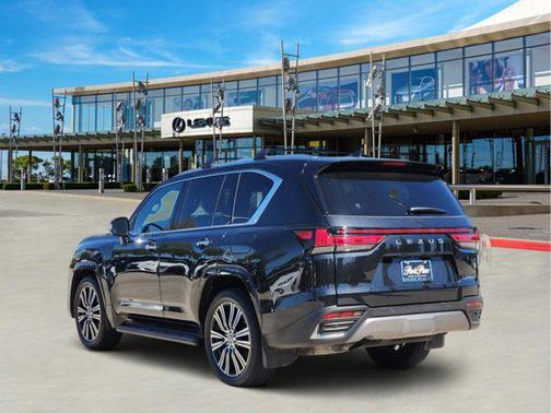 2022 Lexus LX 600 Luxury