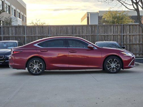 2025 Lexus ES 350 Premium