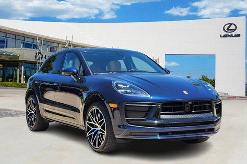 2023 Porsche Macan Base