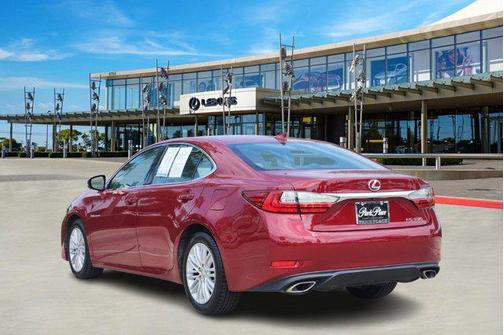 2016 Lexus ES 350 Base