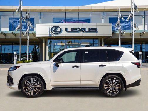 2025 Lexus LX 600 Luxury