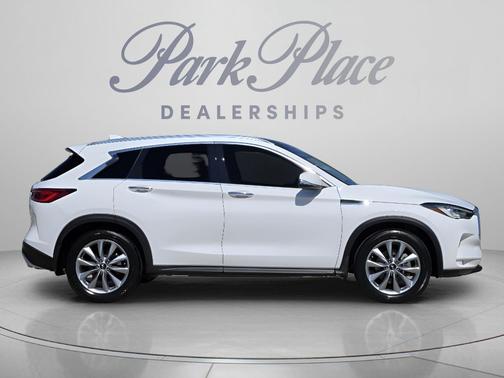 Lunar White 2022 INFINITI QX50 LUXE