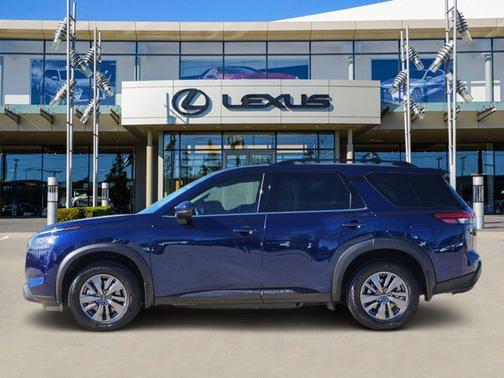 2025 Nissan Pathfinder SV FWD