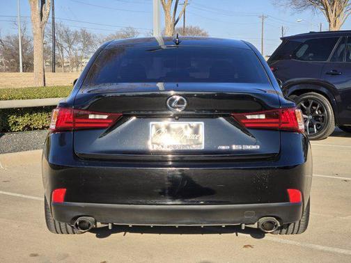 2016 Lexus IS 300 Base