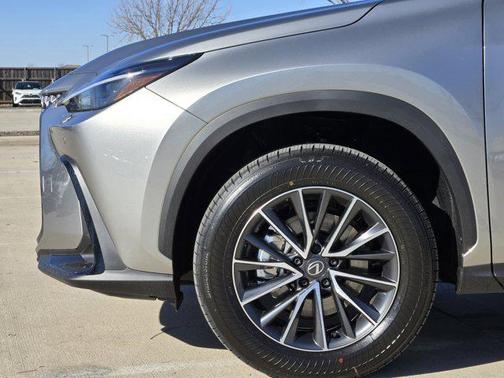 2026 Lexus NX 450h+ Premium