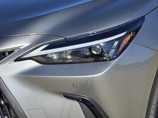 2026 Lexus NX 450h+ Premium