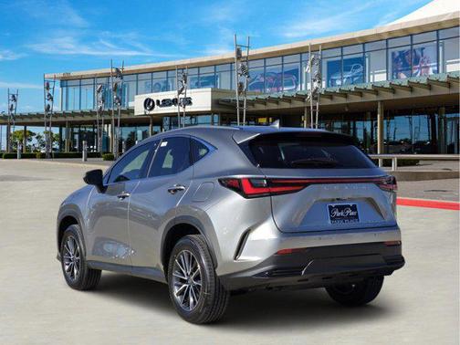 2026 Lexus NX 450h+ Premium