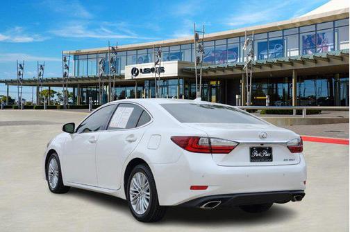 2017 Lexus ES 350 Base