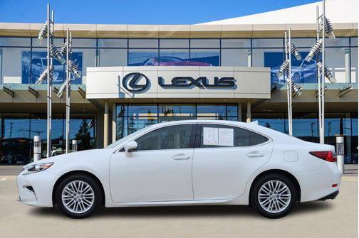 2017 Lexus ES 350 Base