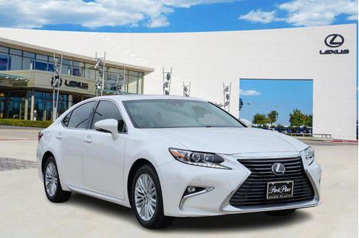 2017 Lexus ES 350 Base