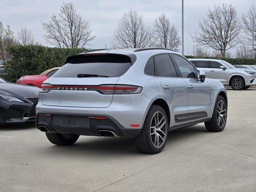 2023 Porsche Macan T
