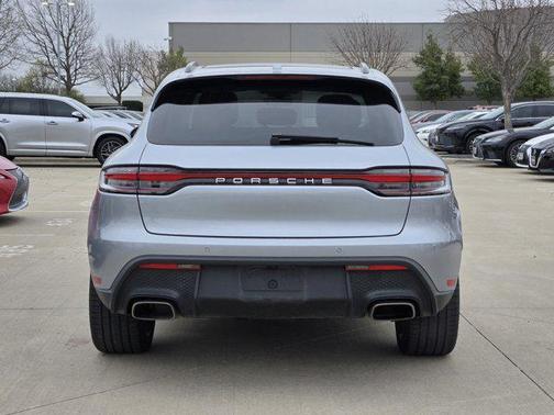 2023 Porsche Macan T
