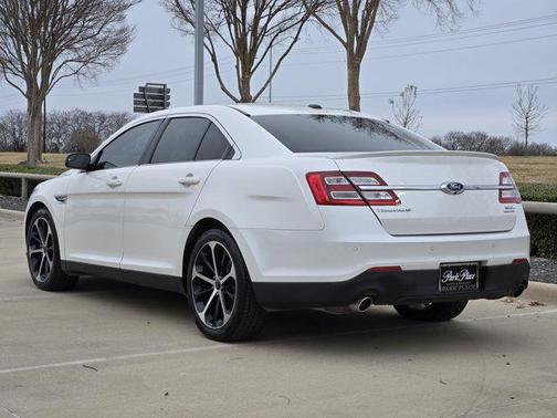 2015 Ford Taurus SEL