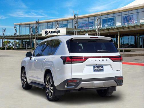 2025 Lexus LX 600 Luxury