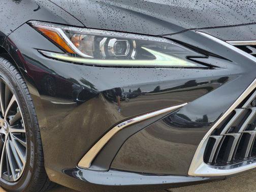 2025 Lexus ES 350 Base