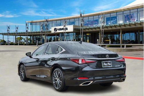 2025 Lexus ES 350 Base