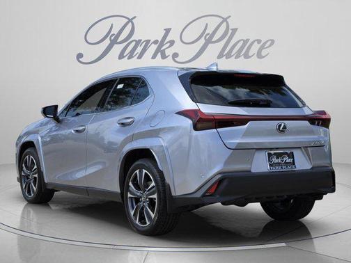 Iridium 2026 Lexus UX 300h Premium