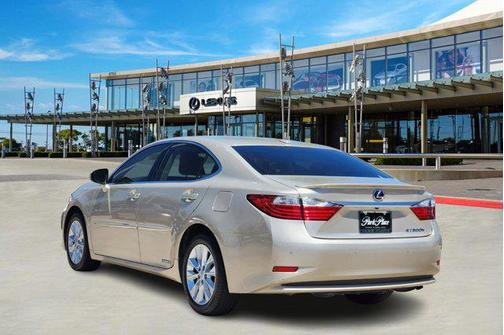 2013 Lexus ES 300h Base