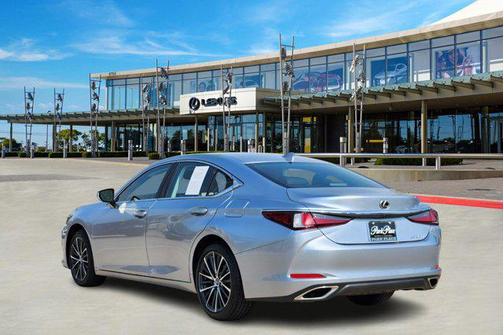 2025 Lexus ES 350 Premium