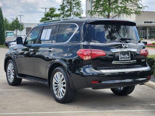 2017 INFINITI QX80 Base