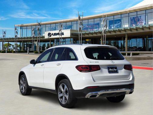 2022 Mercedes-Benz GLC 300 Base