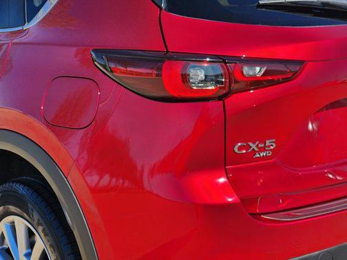 2022 Mazda CX-5 2.5 S Preferred Package