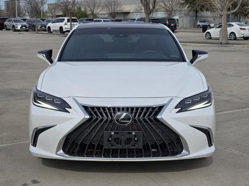 2023 Lexus ES 350 Ultra Luxury