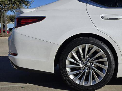 2023 Lexus ES 350 Ultra Luxury