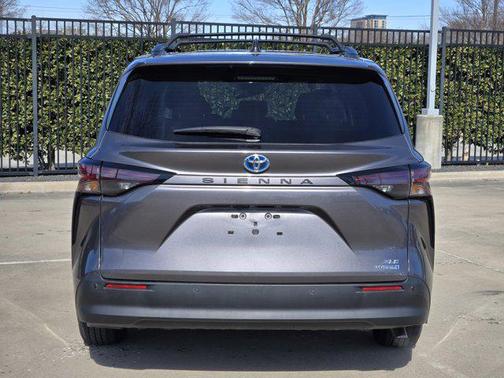 2023 Toyota Sienna XLE